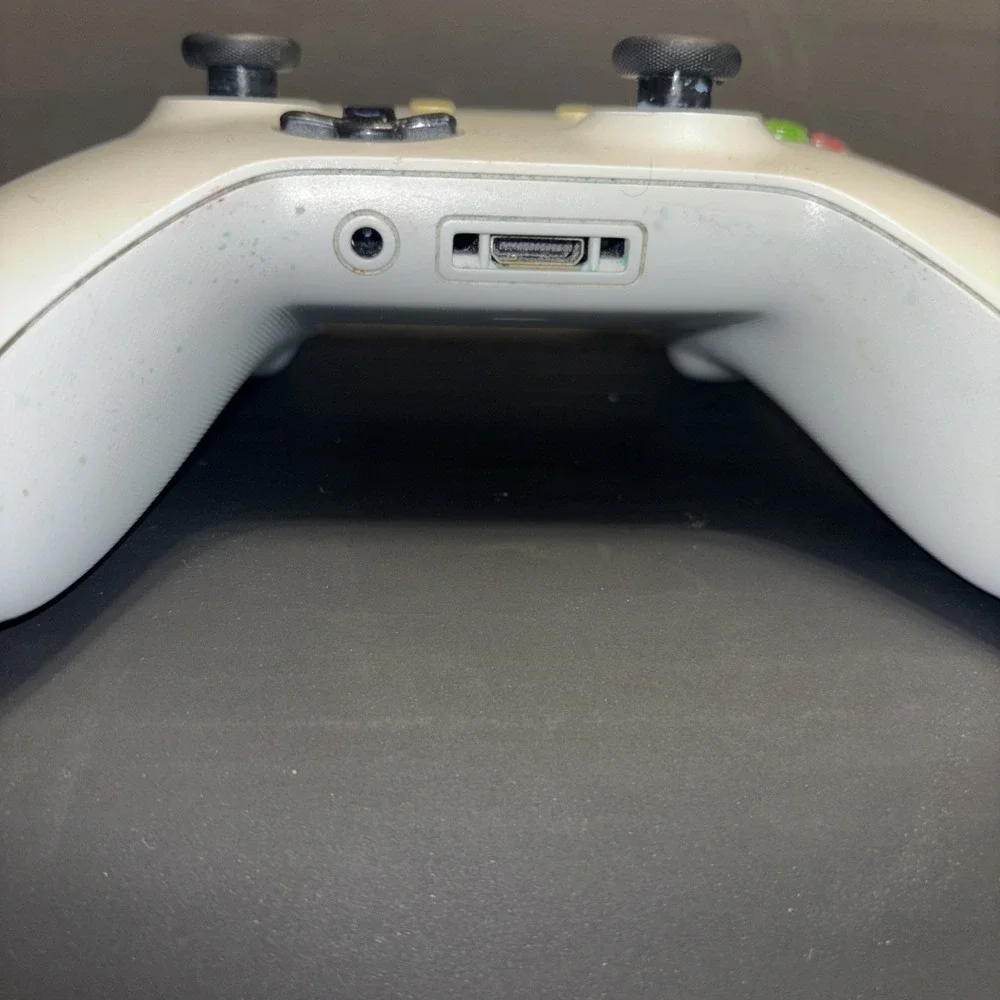 Microsoft Xbox One Wireless Controller White Model 1708 Bluetooth Tested OEM